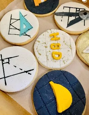 Galletas decoradas con diseño de planos de arquitectura