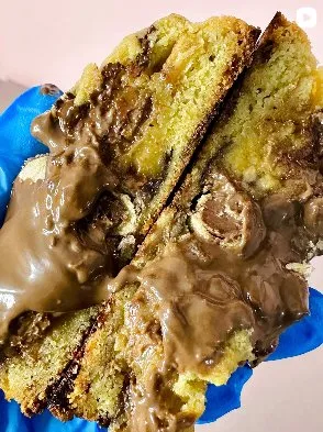 Galleta de chocolate relleno con ganache